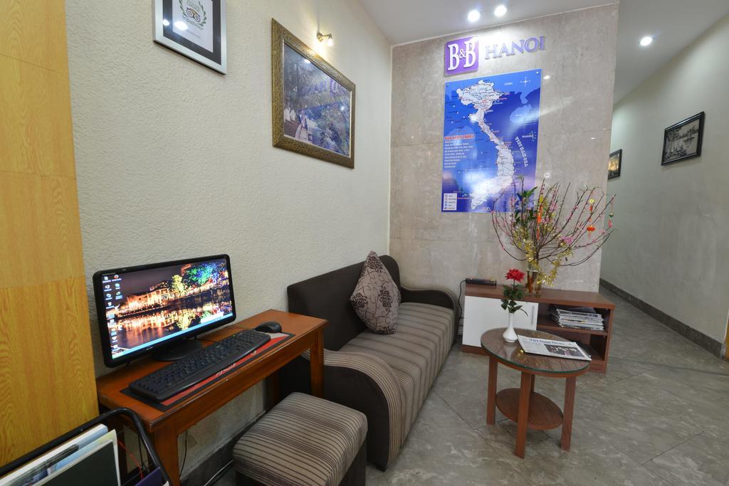 B&B Hanoi Hotel Room photo